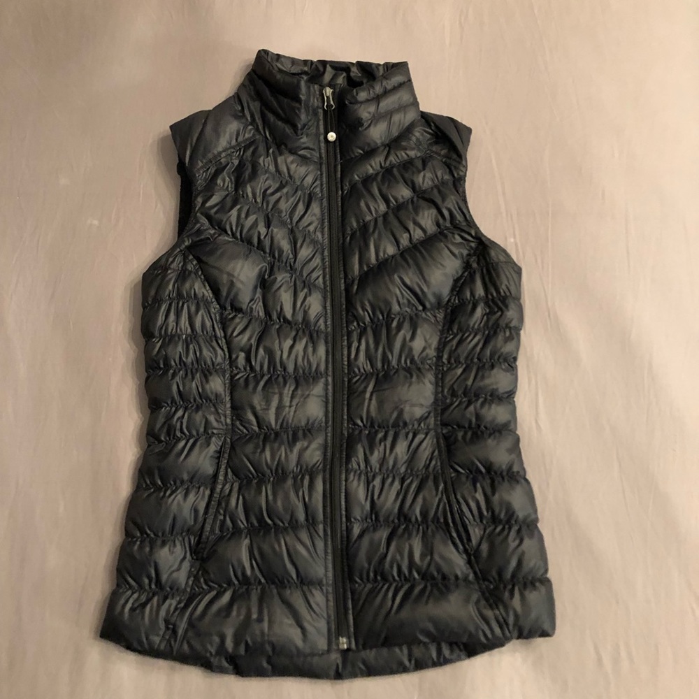 Black Athleta Puff Vest